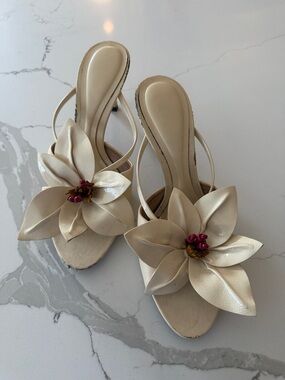 ZARA Women's Cream Floral Slingback Heels